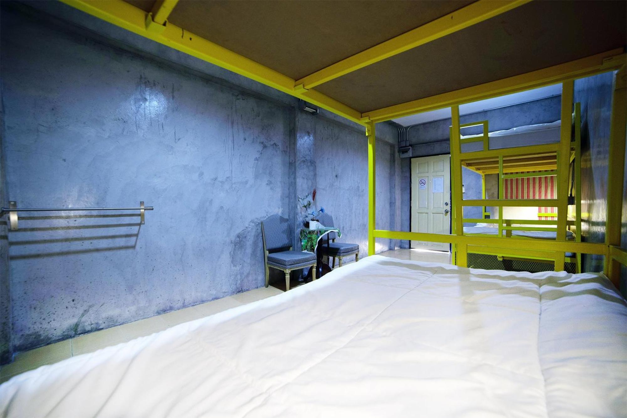 Oyo 560 Chang Hostel Suvarnabhumi Bangkok Exterior foto