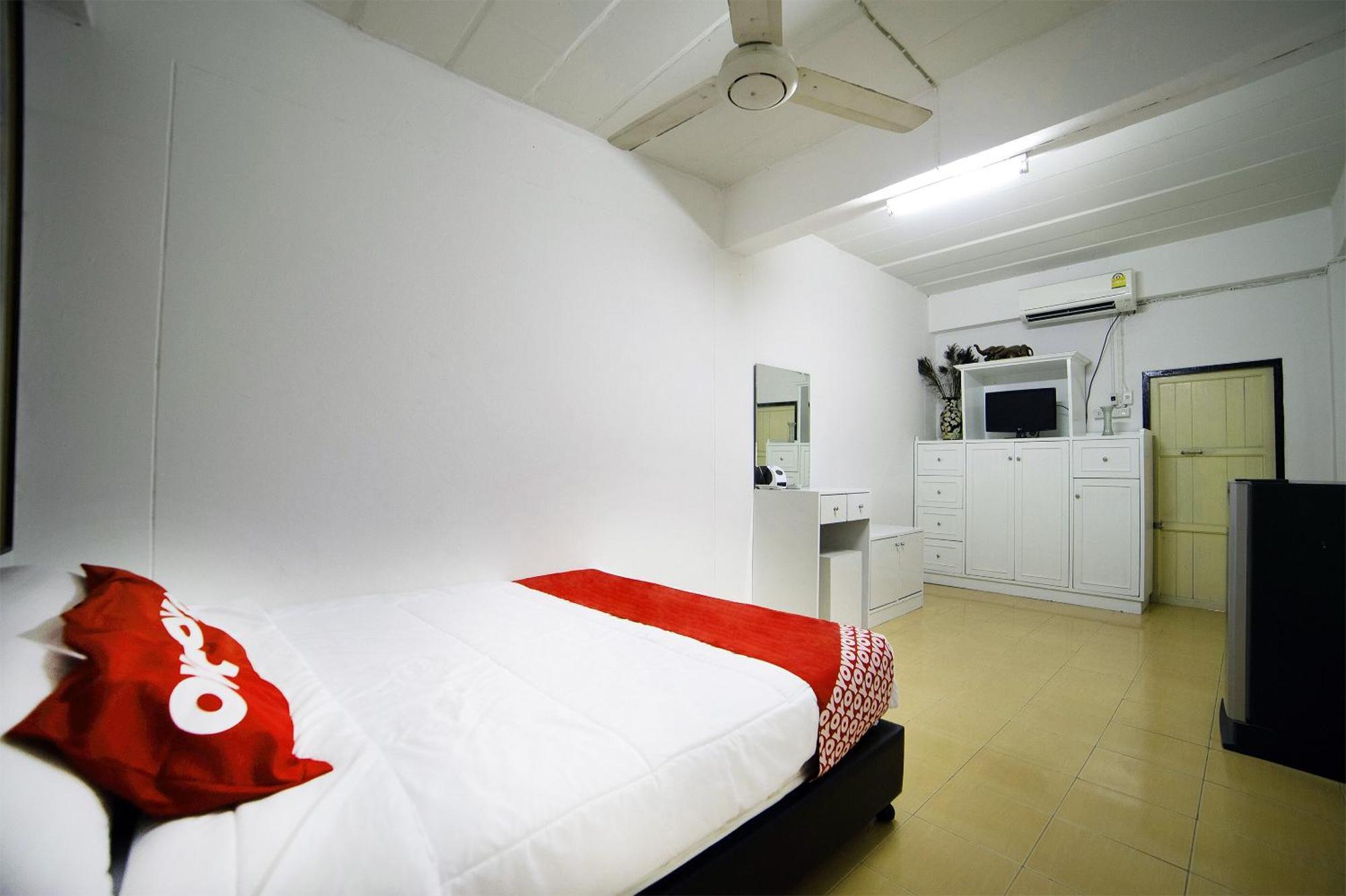 Oyo 560 Chang Hostel Suvarnabhumi Bangkok Exterior foto