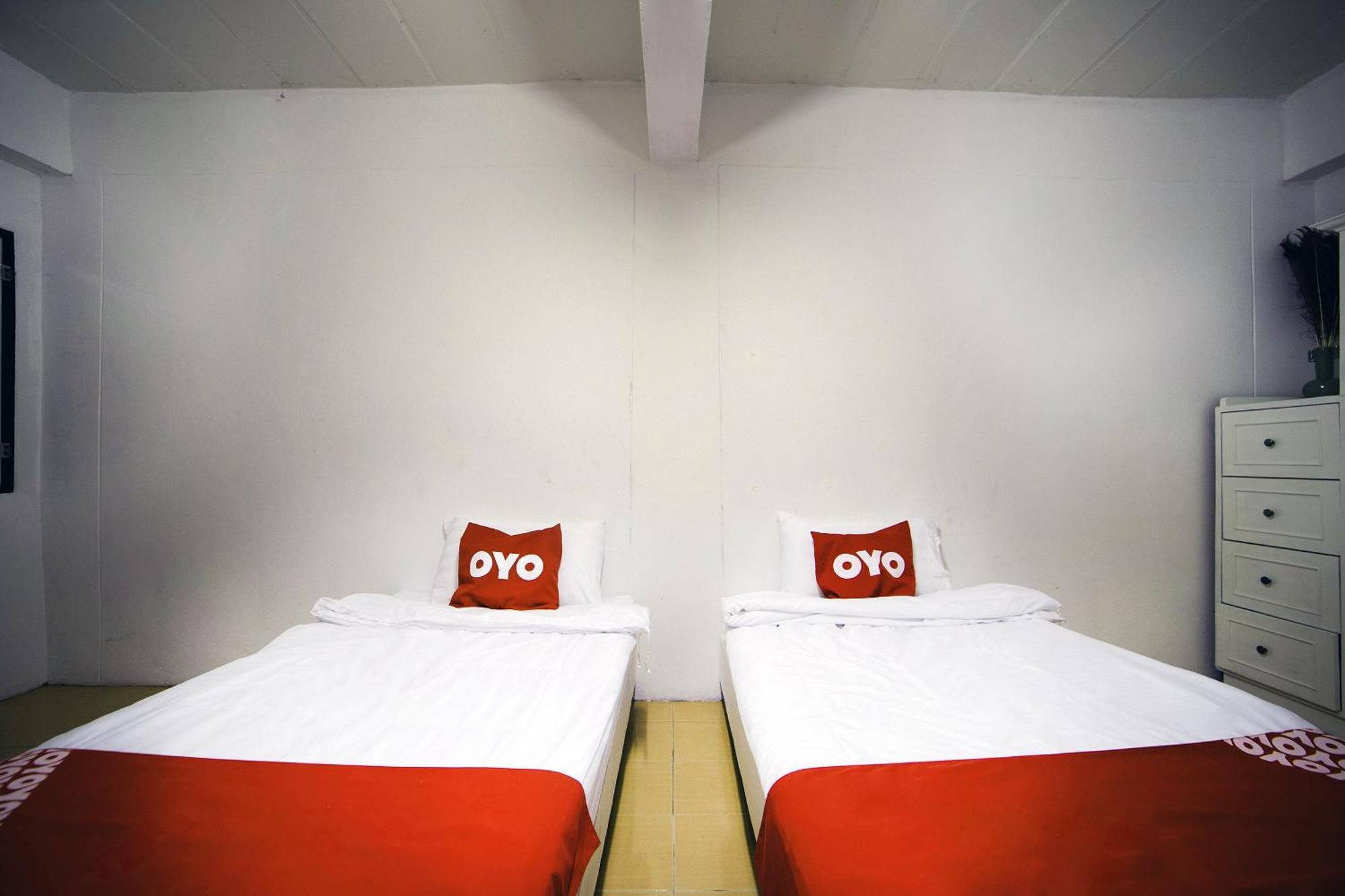 Oyo 560 Chang Hostel Suvarnabhumi Bangkok Exterior foto